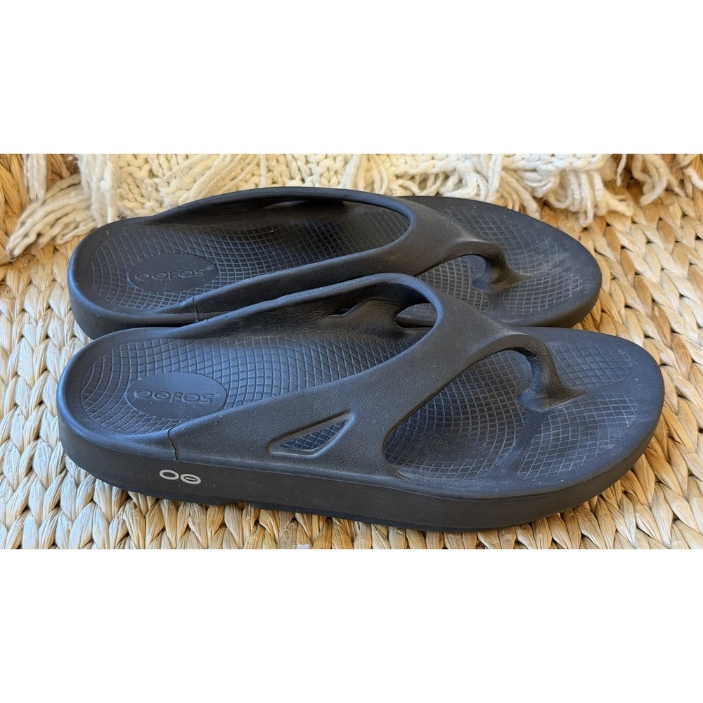 OOFOS Original Recovery Thong Sandals Black M 7 W 9 Athletic Gym Flip Flops